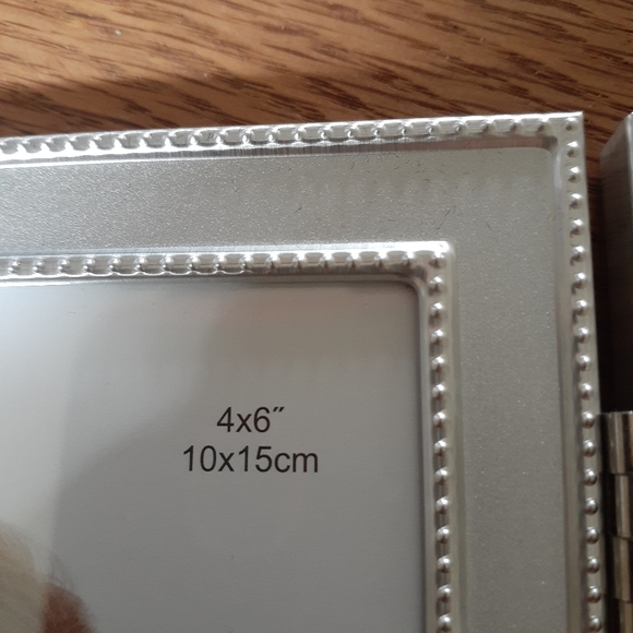 Double Metallic Photo Frame - Picture 2 of 3